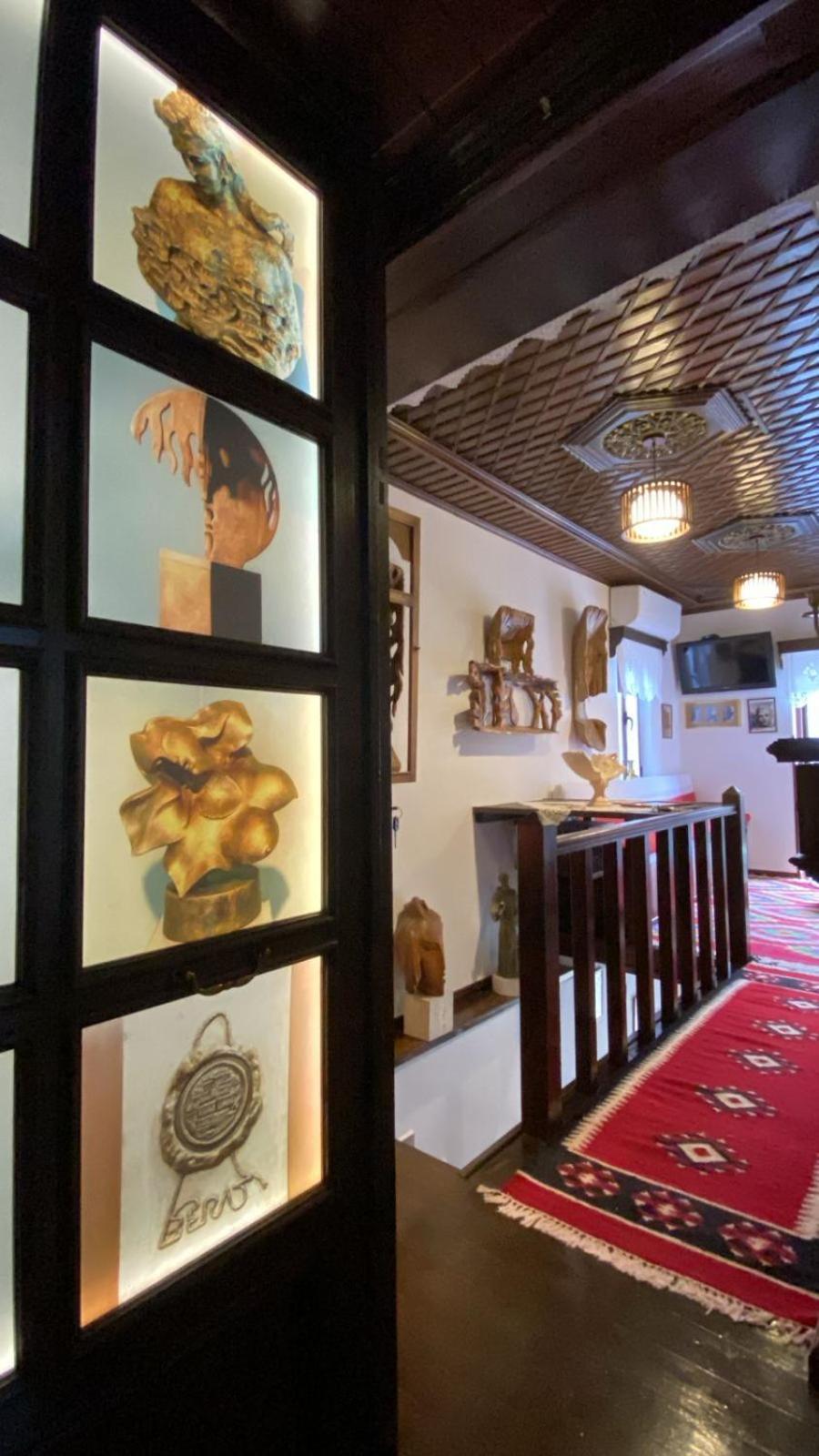 בראט Oda E Skulptorit-Unesco Quarter מראה חיצוני תמונה